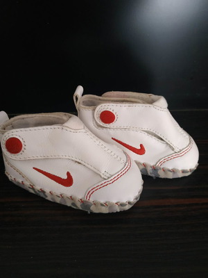 Nike βρεφικά παπούτσια μεταχειρισμένα, νούμερο 17