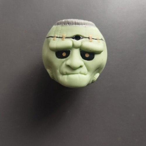 Mpougelofatsa Psilikoko figure used, good condition