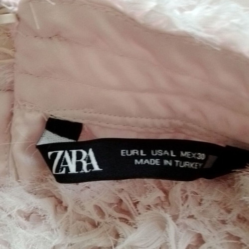 Zara baby pink sleeveless top like new with decorative feathers