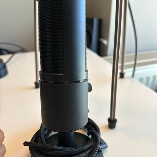 Razer Seiren X microphone like new