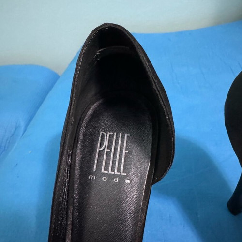 Pelle Moda satin peep toe pumps size 38 used, black