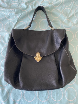 Luana Italy leather black handbag like new with gold clasp