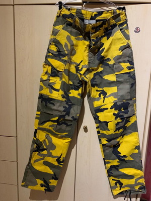 Cargo παντελόνι Color I-5 yellow camo μέγεθος S σαν καινούργιο