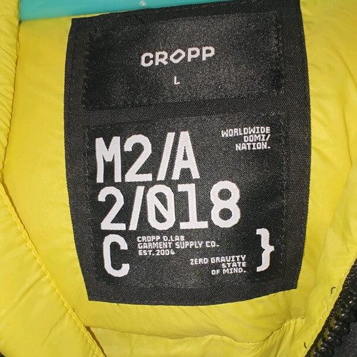 Cropp inflatable jacket with hood new, size Large, black-yellow