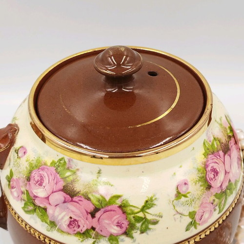 Ceramic teapot used, English style for tea