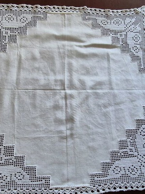 Handmade knitted linen square carre like new, 70x70cm