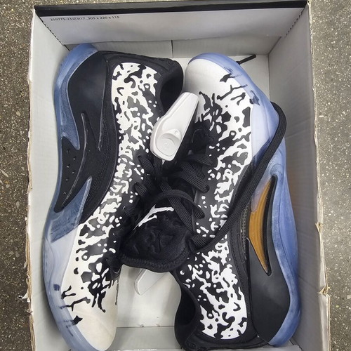 Jordan Zion 3 sneakers size 42.5, new, black/white-laser orange