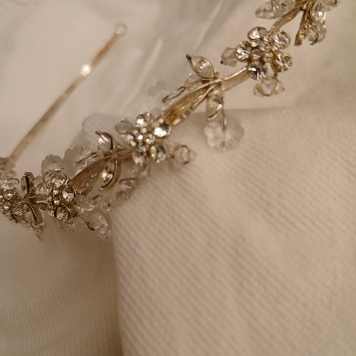 Vintage bridal headband with Swarovski crystals
