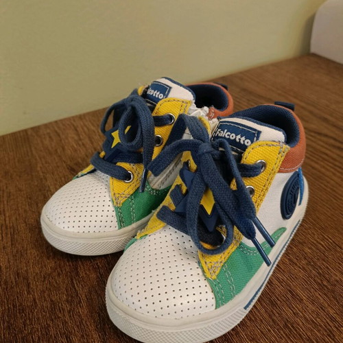 Falcotto Naturino baby shoes like new, size 22