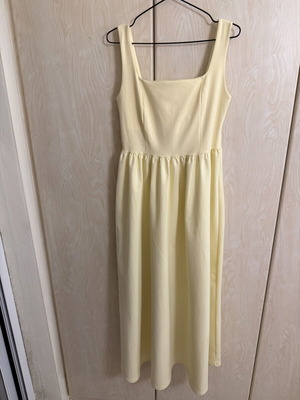 Women's maxi dress with back bow, yellow