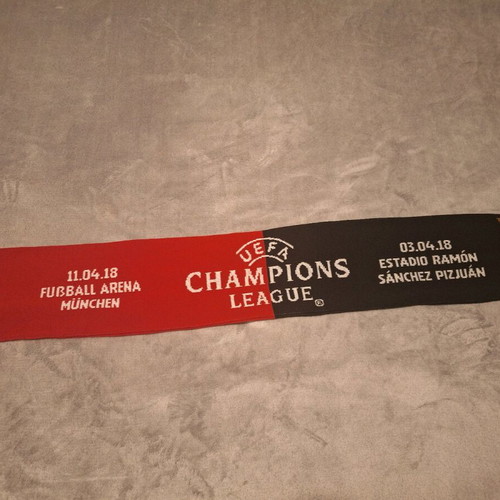 Football scarf Bayern - Sevilla like new, original Champions League product
