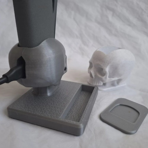Iqos Illuma charging base like new skull-shaped
