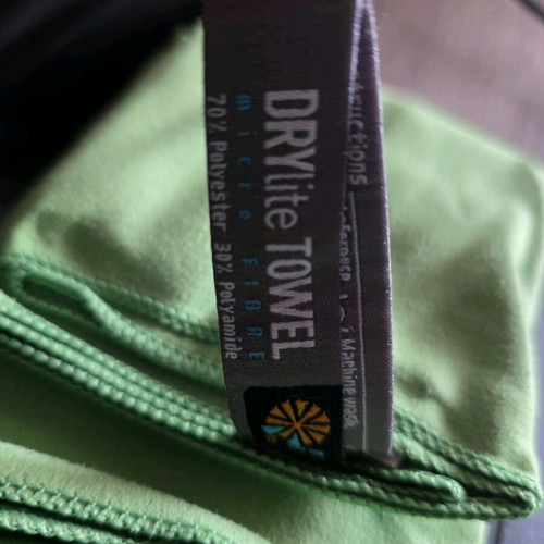 Sea to Summit DryLite Small towel green new