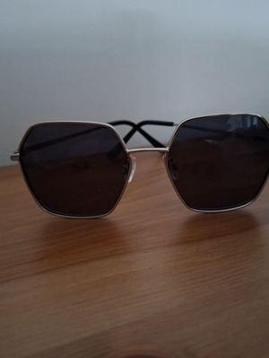 Sunglasses, black and grey