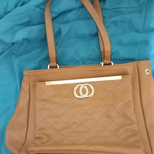 Verde bag medium size like new with 2 straps