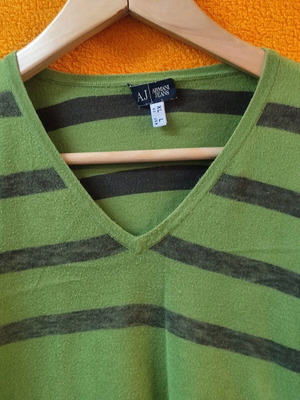 Armani jeans πουλόβερ V light μεταχειρισμένο, πράσινο με χακί ρίγες, μέγεθος L