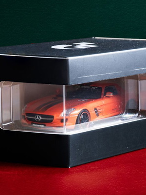Mercedes-Benz SLS AMG μινιατούρα αυτοκινήτου καινούργια, κλίμακα 1:43, πορτοκαλί