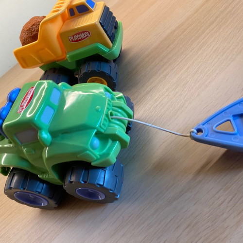 Playskool toy cars used, pack of two with retractable cord