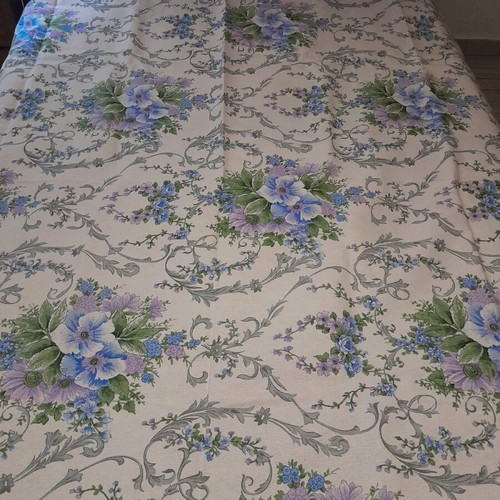 Piqué blanket with lace like new, dimensions 230x225