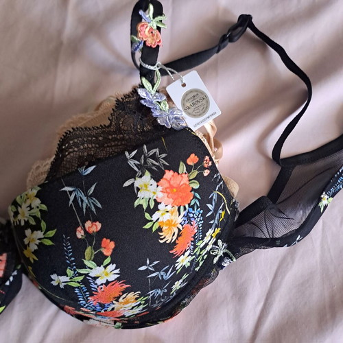 Lise Charmel lingerie set new, colorful, size M and 80B with Swarovski crystals