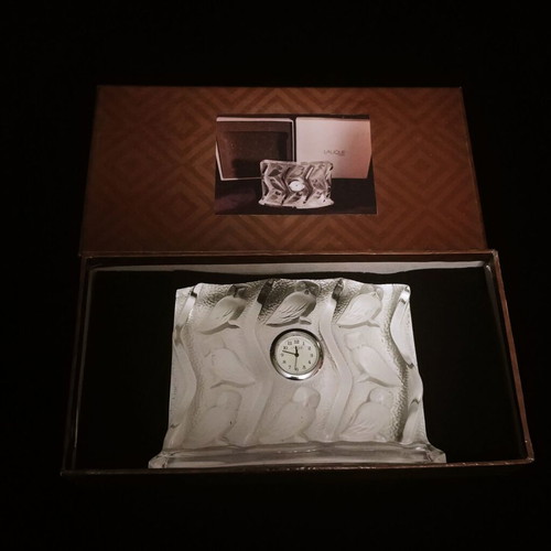 Lalique Hulotte table clock like new, French 1995