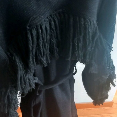 Regalinas women's cardigan like new with belt and fringes black