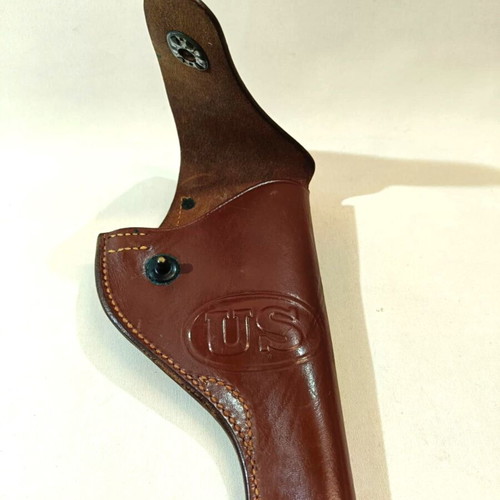 Leather case of the American army for Smith & Wesson Victory Model 38 Special.