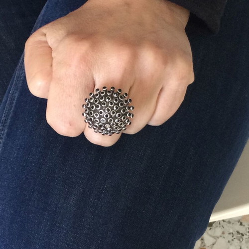 Mushroom-shaped ring with black stones like new