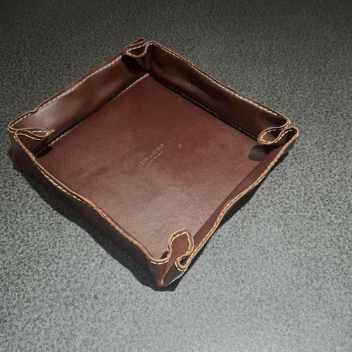Arte & Cuoio luxury leather valet tray with metal core