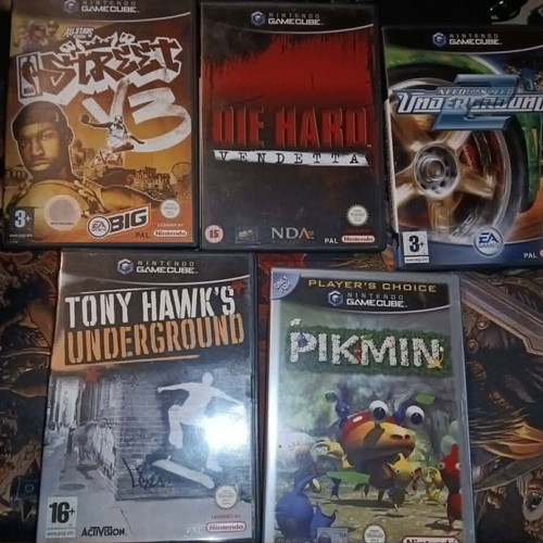 Nintendo GameCube console with 5 games used