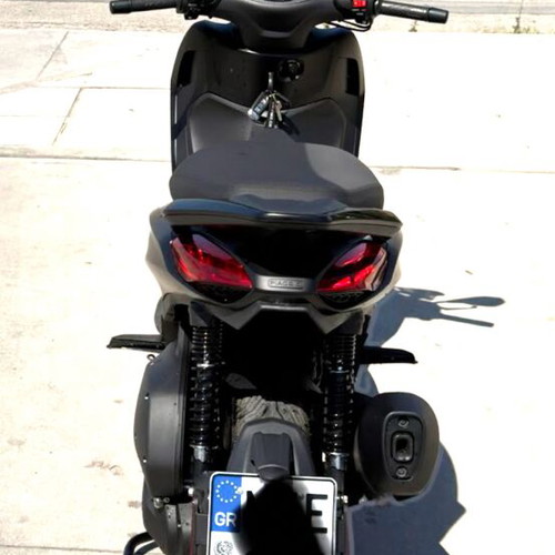 Piaggio Beverly 300 HPE scooter like new, 2024, 3,500 km