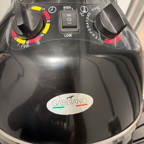 Gabbiano 1000W hair steamer like new with adjustable temperature and timer