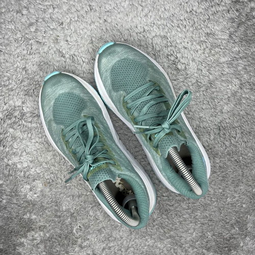 Hoka One One Cavu 3 women's sports shoes like new, turquoise, size 37