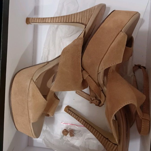 Fausta Moretti Italy sandals like new, beige suede leather, size 37