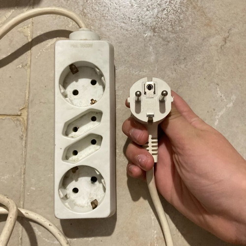 Power strips pack of 3 like new
