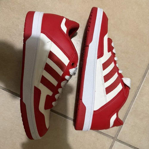 Adidas children's leather sneakers size 37 1/3 new, red and white