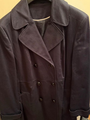 Dorothy Perkins coat new, size 20, black