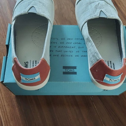 Toms kids shoes like new, fabric grey with brown, size 32.5