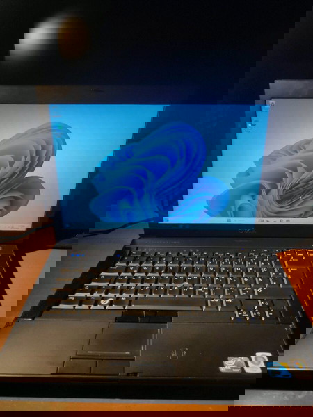 Dell Latitude E6400 με δώρο τσάντα Αψεγάδιαστο Λάπτοπ