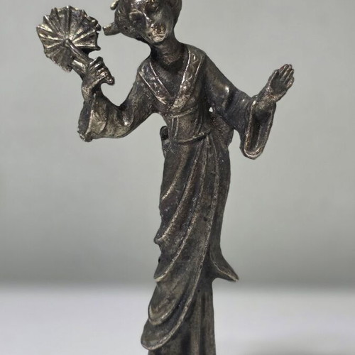 Vintage Geisha Figurine with Fan used