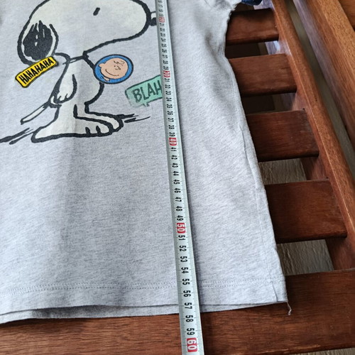 United Colors of Benetton Peanuts T-shirt like new, boys 10-11 years, gray