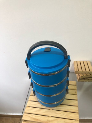Stackable Lunch Box Set of 4 Suitable for Trips