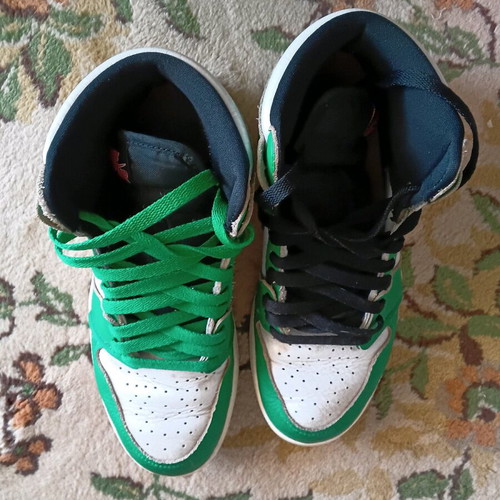 Jordan 1 High Lucky Green sneakers used size 41