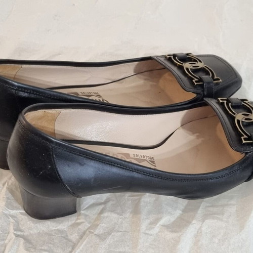 Salvatore Ferragamo shoes size 38.5 used, black pumps