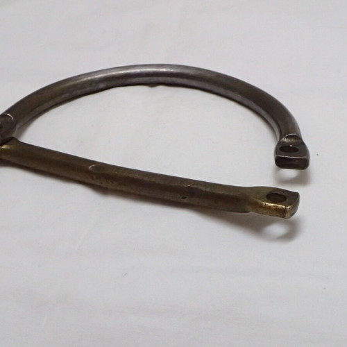 Vintage brass D-type locking ring used for military bags