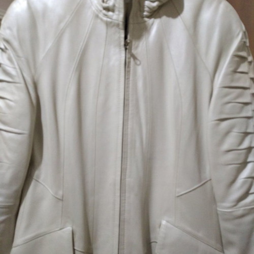 Leather coat women’s unused, white-beige, Medium