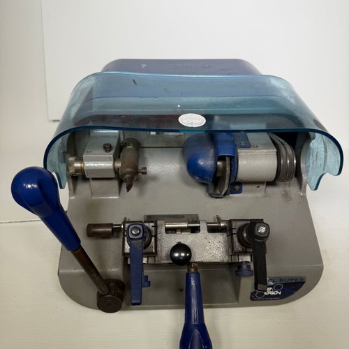Orion Rigel Super key cutting machine used for simple keys