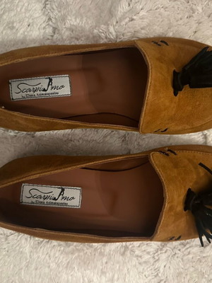 Women's leather moccasins in tan color like new, size 37