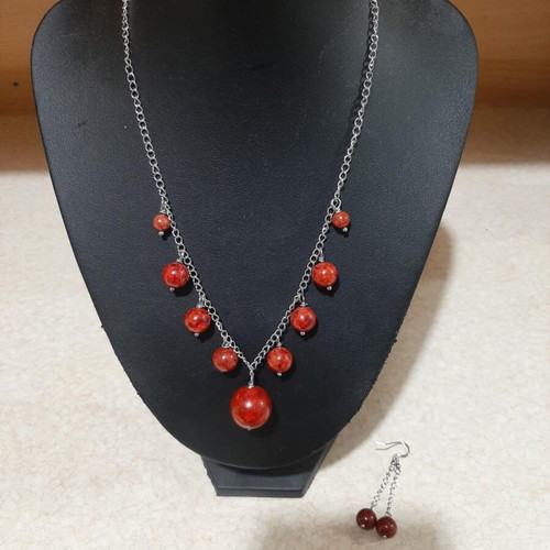 Necklace and earrings set with coral in steel, 50 cm length, new