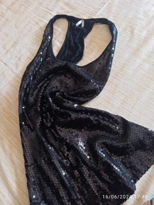 Sequin top black sleeveless new, size S